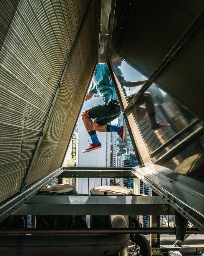 #discoverhongkong: Creative Rooftop Photography by Shmolech Wong