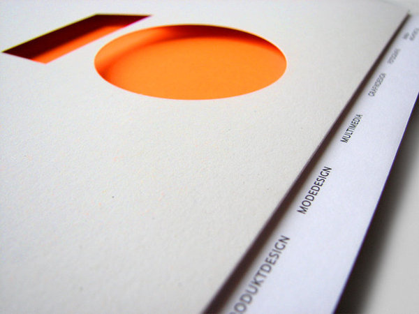 Abschlusskatalog 10 | Slanted Typo Weblog und Magazin #identity #book #die cut