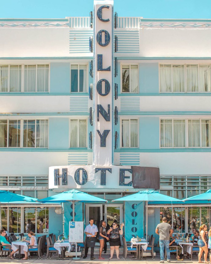 Pastel-Colored Street Photography by Minjin Kang and Mijoo Kim