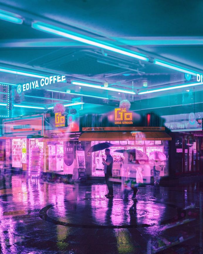 Cyberpunk, Neon and Futuristic Street Photos of Seoul by Steve Roe