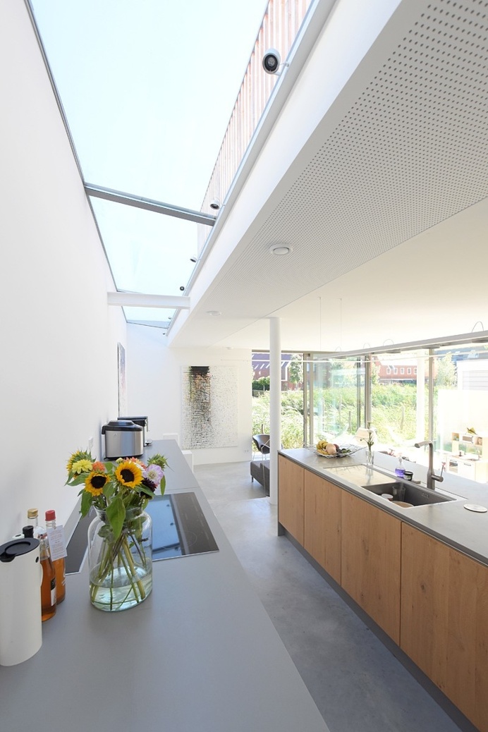 Yellow Iris House by GAAGA Studio / Netherlands