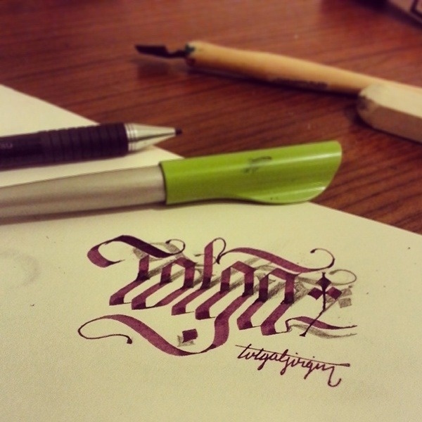 Nathan Shinkle - betype: 3D Lettering with Parallelpen by Tolga... #shadow type