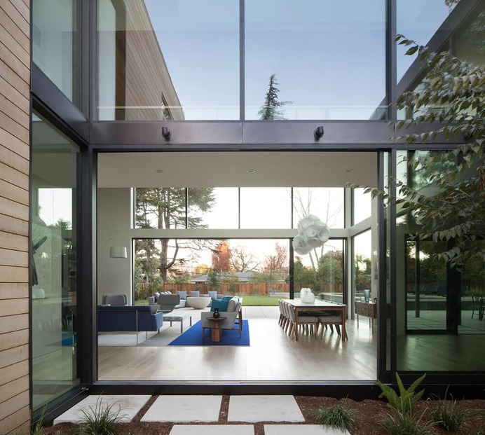 Menlo Park Modern House by John Lum Architecture