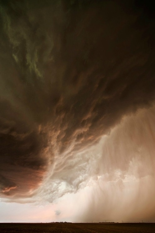 this isn't happiness™ (Meanwhile, back in the States.), Peteski #kansas #wind #cloud #dust #photography #storm #plain