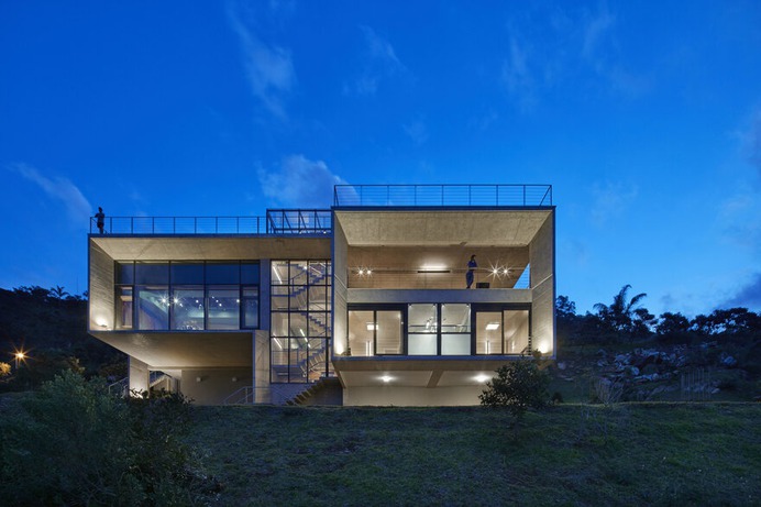 Casa Sonastério, Brazil / João Diniz Arquitetura