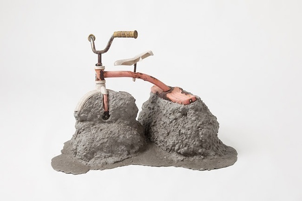 PLAYING WITH ELEMENTARY PARTICLES: THE SCULPTURAL COLLAGES OF EVAN ROBARTS #sculpture #collage #art