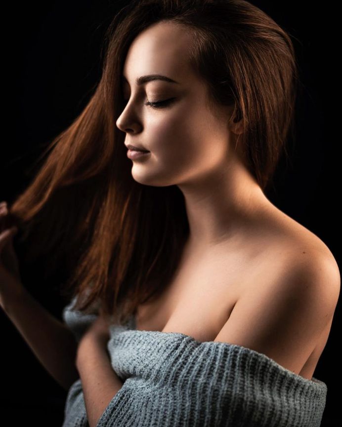 Vibrant Fashion and Beauty Portrait Photography by Nico Pfrenzinger