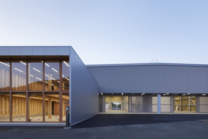 Matsui Archmetal Maizuru Factory / Kenzo Makino & Associates, © Toshiyuki Yano