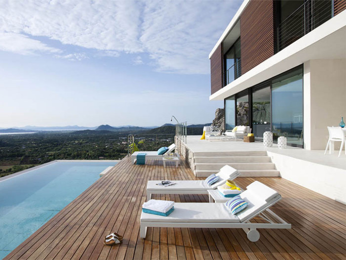 Minimalist Modern Home