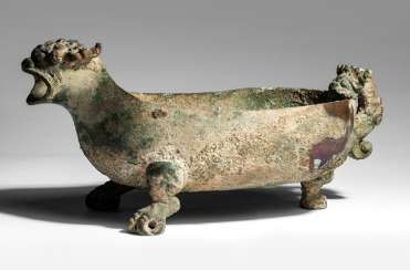 Giesgefäß 'yi' in animal shape, made of Bronze