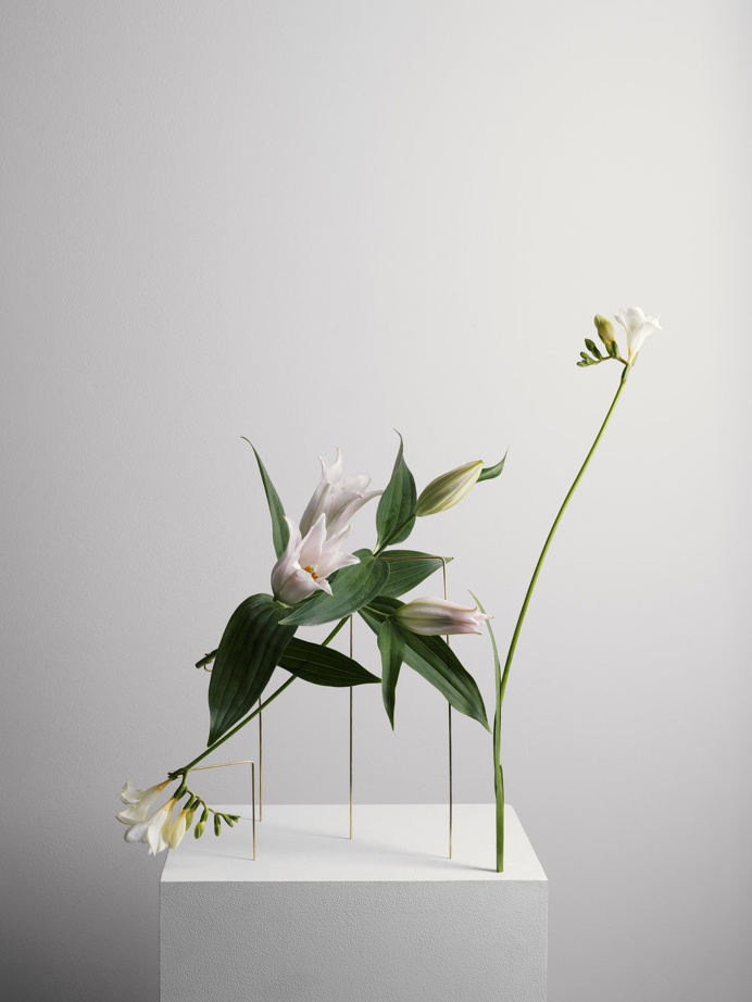 Postures Vases by Bloc Studios