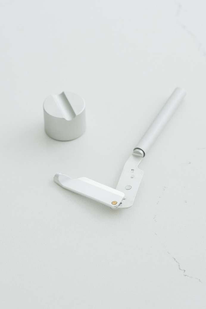 Angle Razor Review — Shaving never looked so good. minimalgoods
