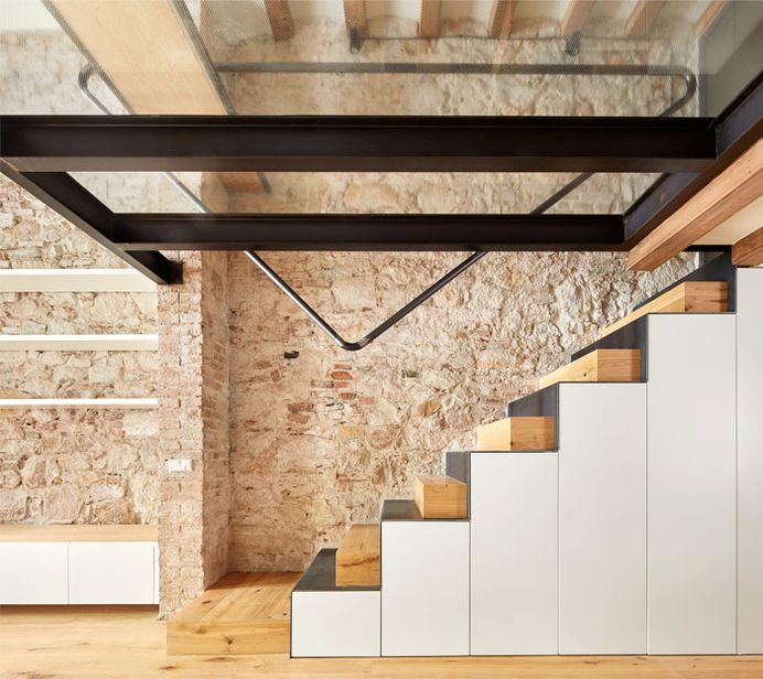 Triplex in Barcelona Covered in Traditional Ceramic Bricks