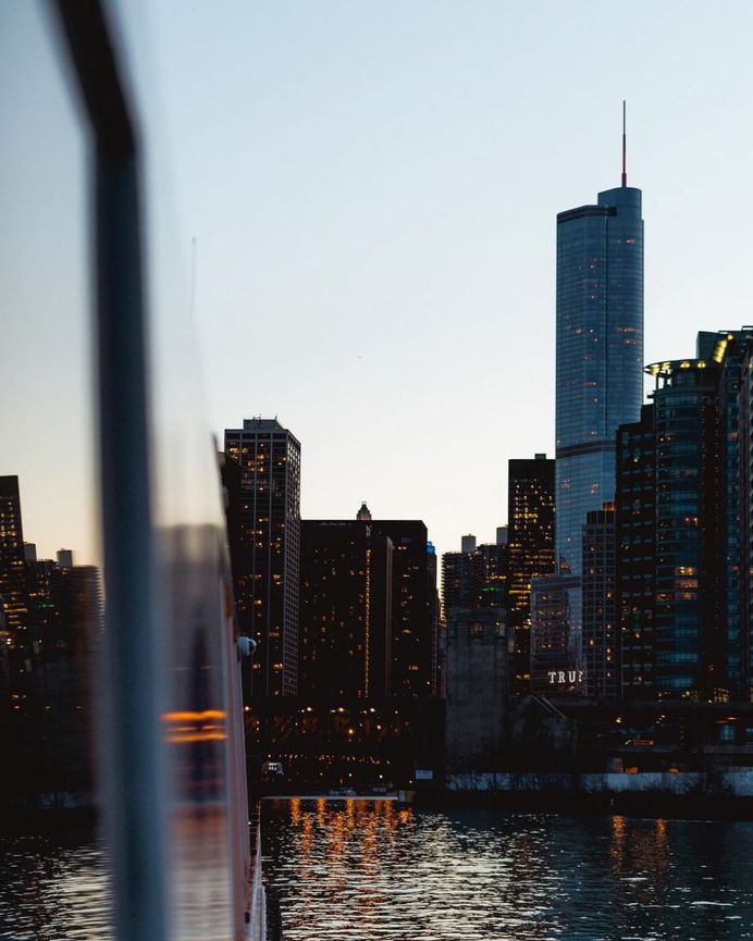 Fantastic Street Photography in Chicago by Graham Chapman