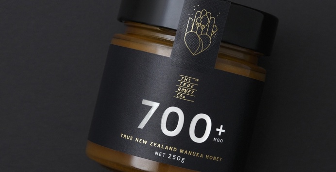 True Honey Company Branding Packaging New Zealand Marx Design inspiration mindsparkle mag designblog www.mindsparklemag.com black bee packag