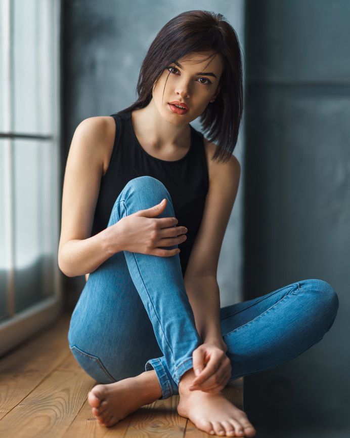 Beauty Female Portrait Photography by Ruslan Karabinin