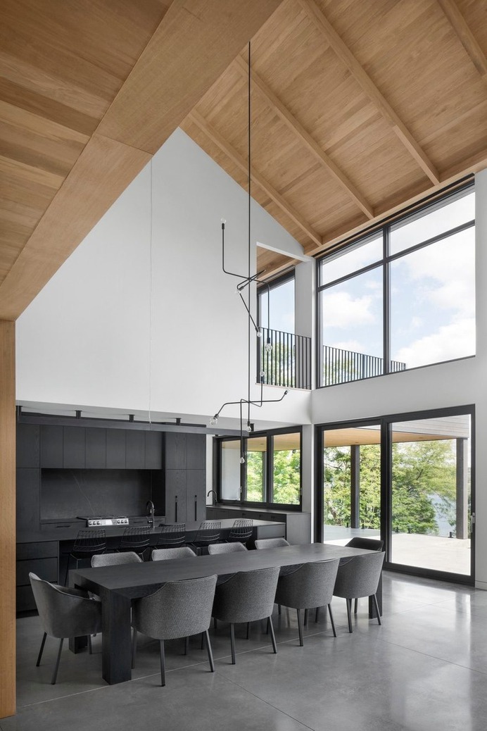 Cap St-Martin House / Bourgeois Lechasseur Architects