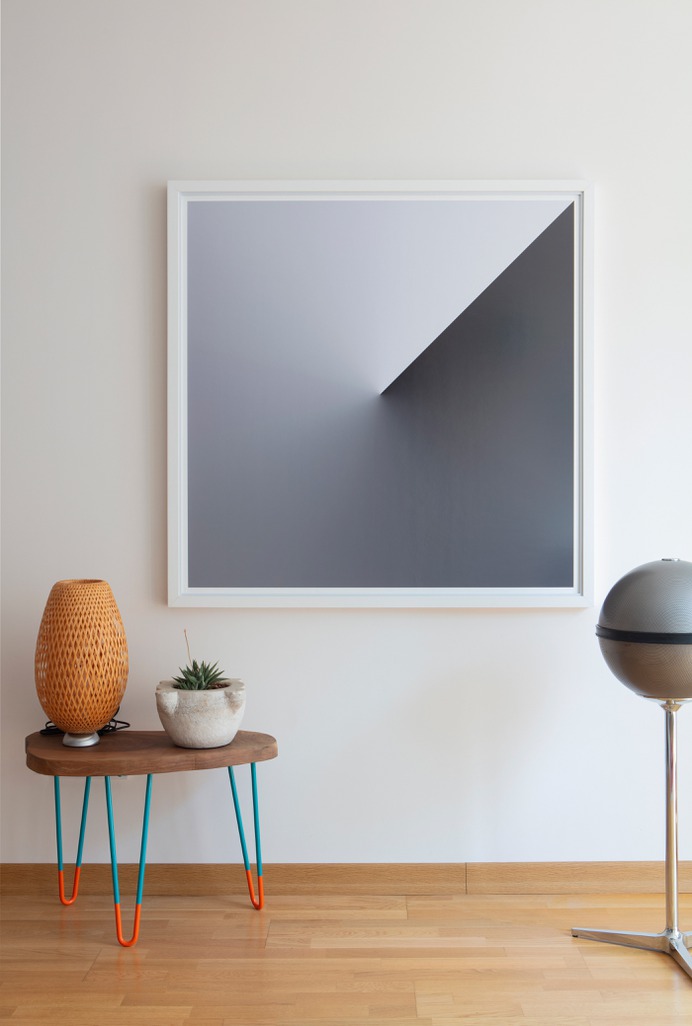 Ethereal

100x100 cm
Archival Pigment Print 
Editions of 5