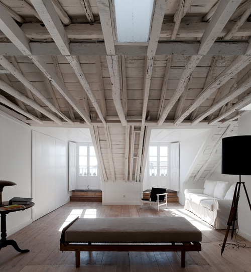 CJWHO ™ (Rehabilitación Fanqueiros, Lisboa, Portutal | José...) #white #design #interiors #wood #photography #luxury
