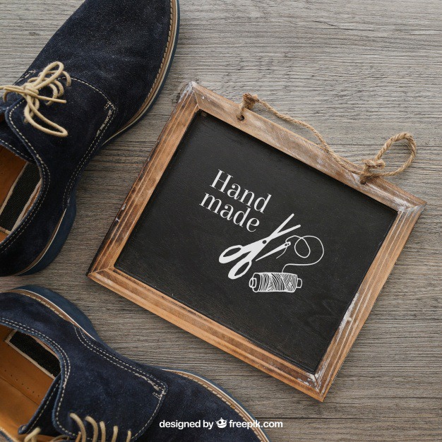 Chalkboard and shoes Free Psd. See more inspiration related to Mockup, Blackboard, Shoes, Chalkboard, Mock up, Scissors, Up, Male, Objects, Things, Composition, Mock and Masculine on Freepik.