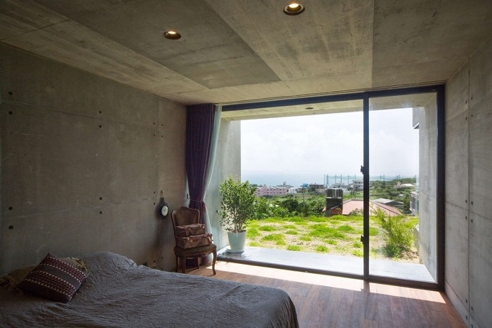House with Panoramic Ocean View in Okinawa / CLAIR Archi Lab