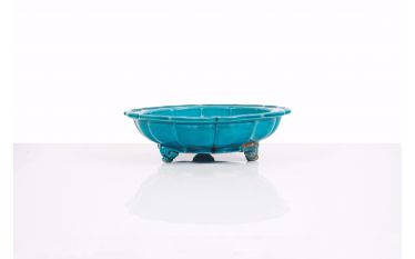 Cup tripod lobed porcelain covered turquoise China - Nineteenth century #Sets #Teasets #Porcelainsets #Antiqueplates #Plates #Wallplates #Figures #Porcelainfigurines #porcelain