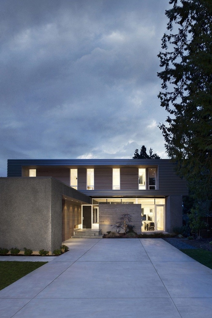 South Surrey House by Leckie Studio Architecture Design