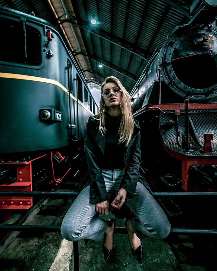 Vibrant, Moody And Dreamlike Portrait Photography by Sergio Espinoza