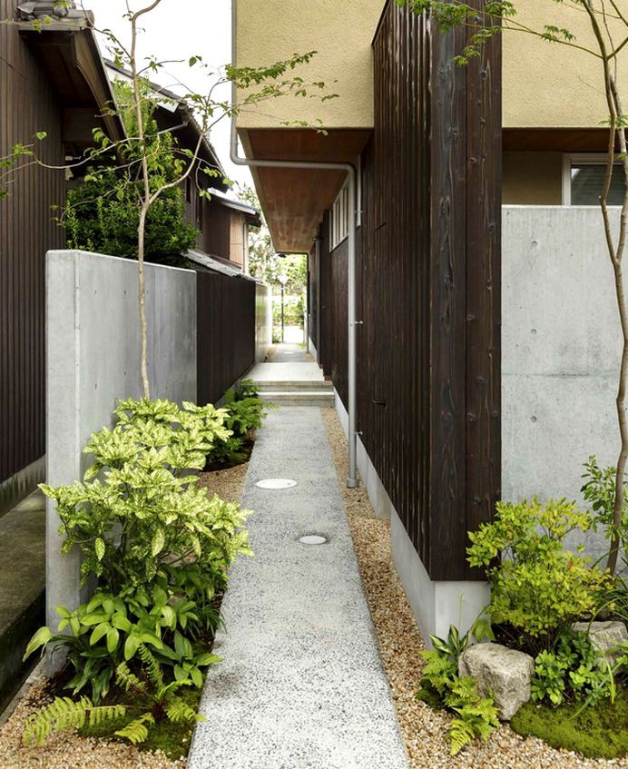 Japan Micro House with Small Zen Garden - InteriorZine #decor #interior #home