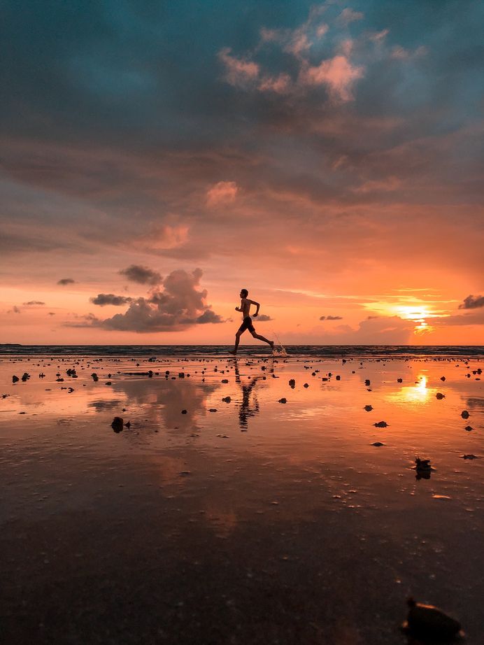 Changing tone.. photo by Dev Dodia (@devdxb) on Unsplash