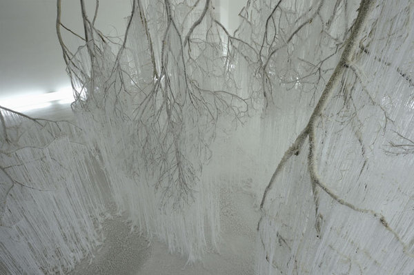 dripping hot glue becomes crystallized tree stems by yasuaki onishi designboom #glue #art