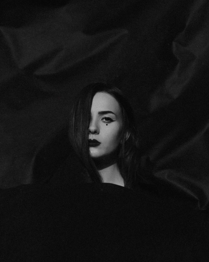 Gorgeous Female Portrait Photography by Vitalik Denys