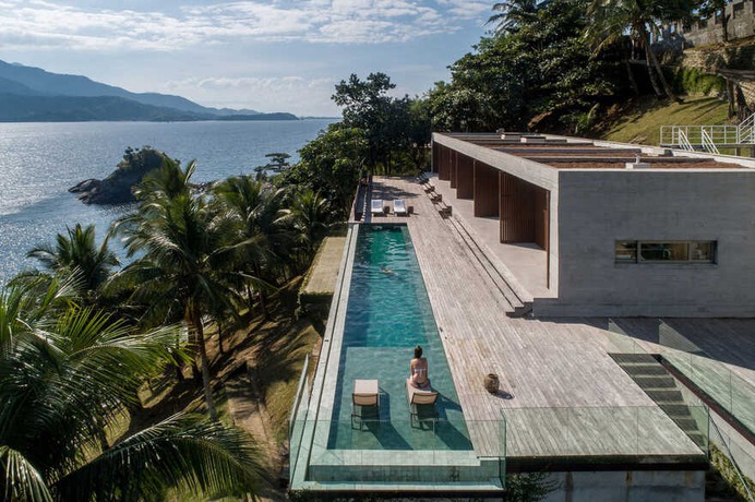 Feiticeira House, Brazil / HUS Arquitetos
