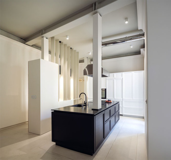 Urban Renewal House in Palacio by Ideo Arquitectura - InteriorZine