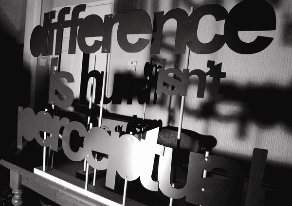 http://4.bp.blogspot.com/-XHLD75oXQkg/T7SjTXIU9zI/AAAAAAAAAlY/DibY2pTJ8P0/s1600/15.jpg #type #design #graphic #typography