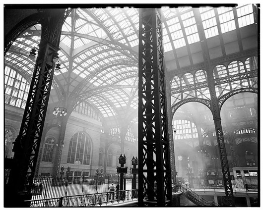 MNY76379.jpg (JPEG Image, 687x550 pixels) #abbott #white #penn #station #city #black #berencie #and #york #new
