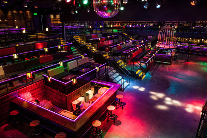Cool Industrial Rustic Decor of Forum Club - #bar, bar, #restaurant, restaurant,