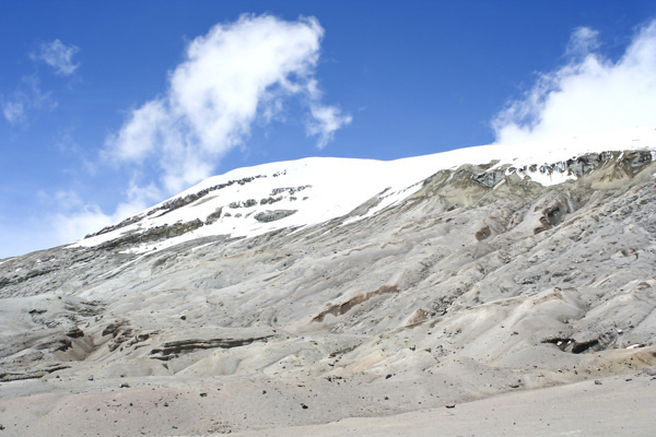 Nevado del Ruiz. Colombia on Behance #mountain #white #travel #snow #photography #snowy #colombia