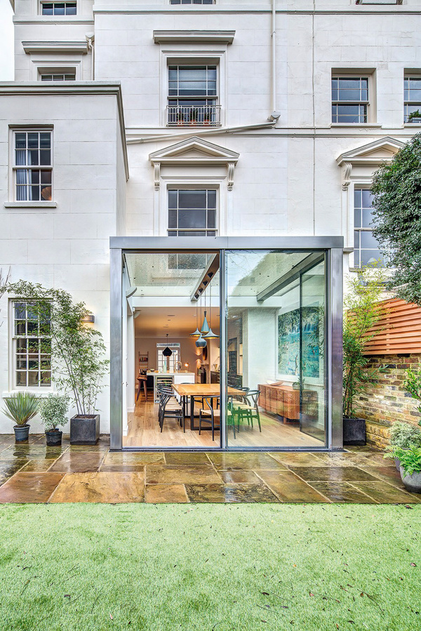 A Cheerful House in London Inspiring Good Mood #london #architecture