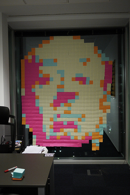 Alfred Hitchcock post it #post #office #night #it #window #borring #work