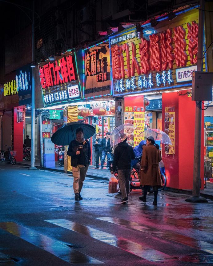 Cyberpunk Shanghai: Urban Photography by Victor Chiang
