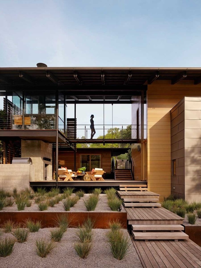 Modern architecture with a strong connection to nature The Hog Pen Creek Residence - www.homeworlddesign. com (2) #interior #design #architecture #house