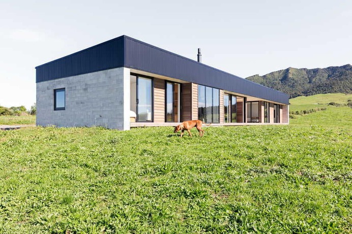 Karioi Retreat / Red Architecture