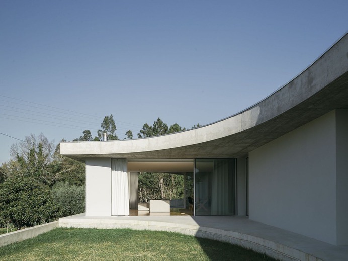 Gloma House by BDArquitectura