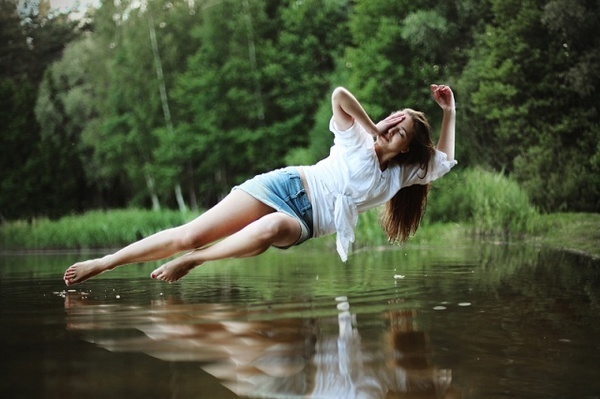 Catch your dreams by Mariya Bulankina #inspiration #photography #levitation
