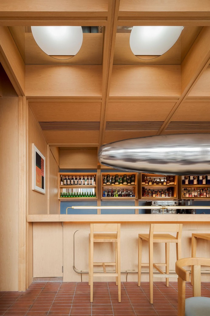 bar, Various Associates