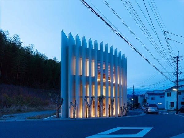 CJWHO ™ (House in Muko by Fujiwarramuro Architects) #shanghai #design #photography #architecture #japan #kyoto