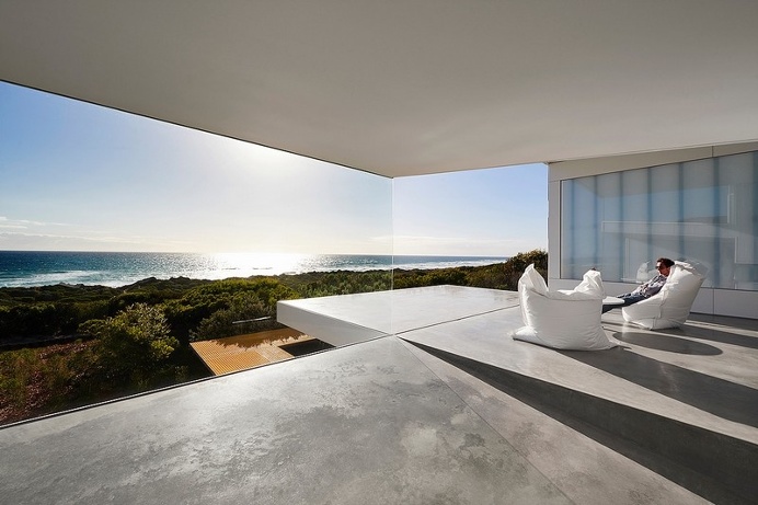 Villa Marittima is a Sensuous and Spacious Coastal Home