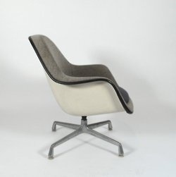 http://rchamizo.tumblr.com/ #furniture #eames