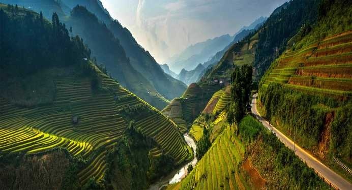 Vietnam by Sarawut Intarob #inspiration #photography #travel
